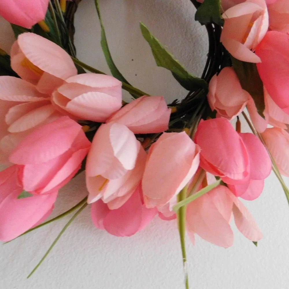 Artificial Light Pink Tulip mini Wreath 12
